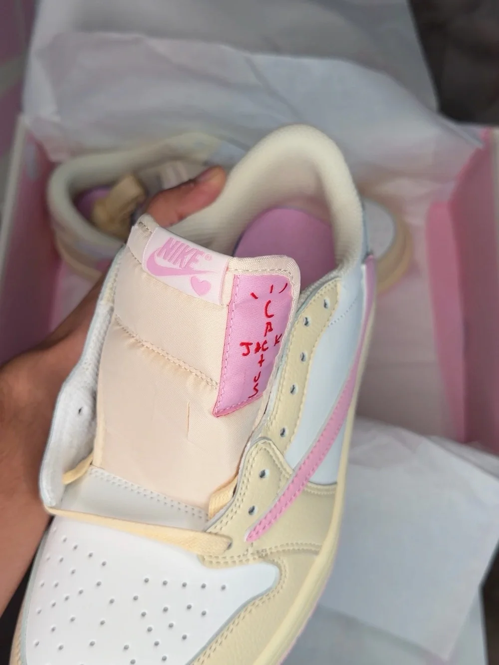 Nike Women’s Low-Top Sneakers - Pink & Cream